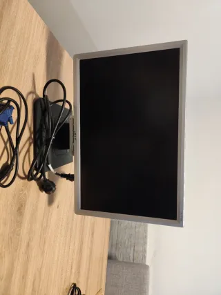 Monitor Acer 19" Plata y Negro