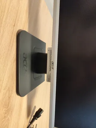 Monitor Acer 19" Plata y Negro