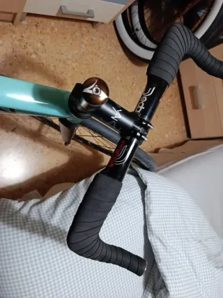 Fixie Aventon Mataro Low Pista