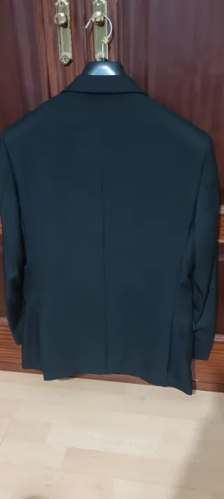 Traje de hombre negro