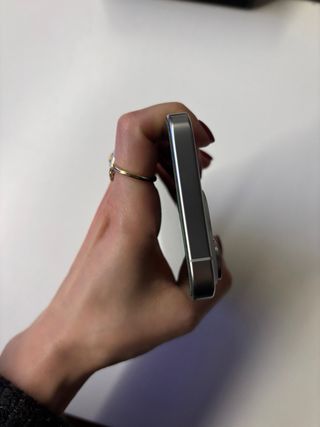 iPhone 16 Pro Plata de 128G