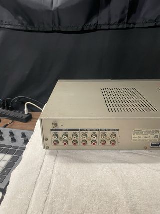 Amplificador vintage Sony TA-AX22
