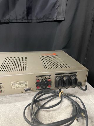 Amplificador vintage Sony TA-AX22