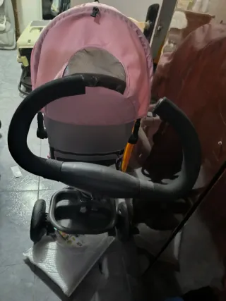 Triciclo Kinderkraft Rosa