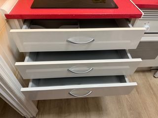 Cocina completa blanca y roja