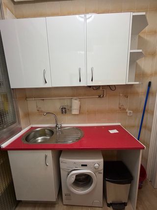 Cocina completa blanca y roja