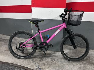 Bicicleta niña rosa con cesta
