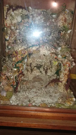 Vitrina antigua para Belén