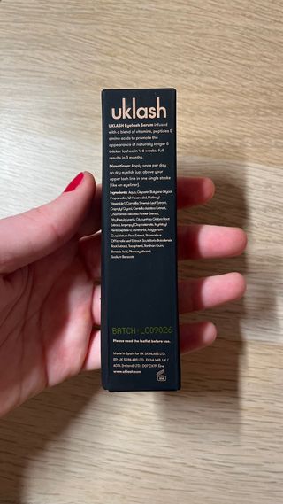 Serum para pestañas UkLash sin abrir