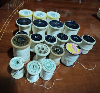 Hilos de bordar blancos