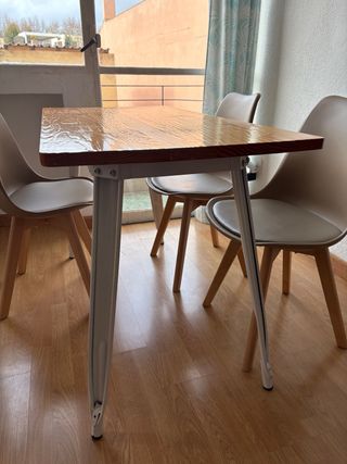 Mesa comedor madera y metal