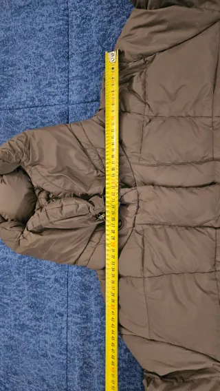 Piumino Oltre color nocciola