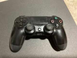PS4 (PlayStation 4) Negra + Mando