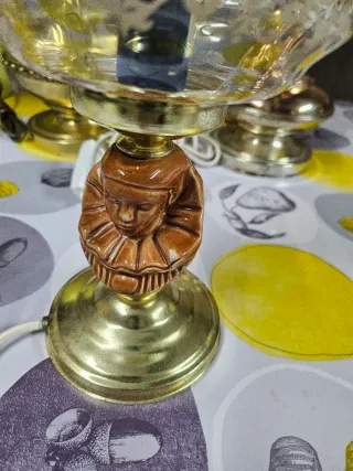 Lámpara de mesa latón y cristal decorado