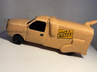 Coche a escala 1/18