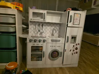 Cocina de juguete con accesorios