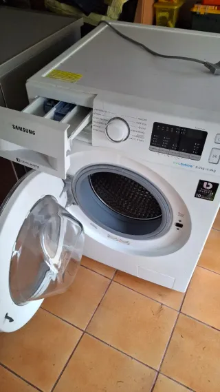 Lavadora Secadora Samsung 6/8kg Inverter. CHOLLO