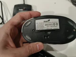 Teclado y Ratón Genius Inalámbrico + Ratón Cable