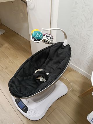 Hamaca eléctrica 4MOMS Mamaroo 5 Negra