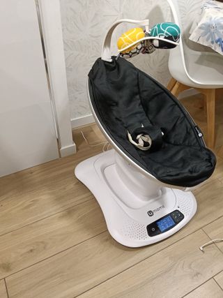 Hamaca eléctrica 4MOMS Mamaroo 5 Negra