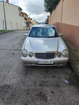 Mercedes-Benz Clase E 1999