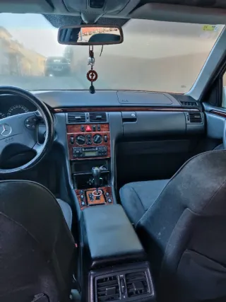 Mercedes-Benz Clase E 1999