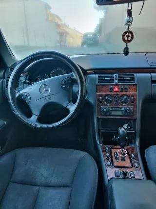 Mercedes-Benz Clase E 1999