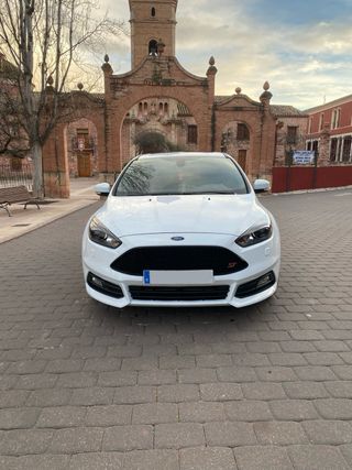 Ford Focus ST 250cv