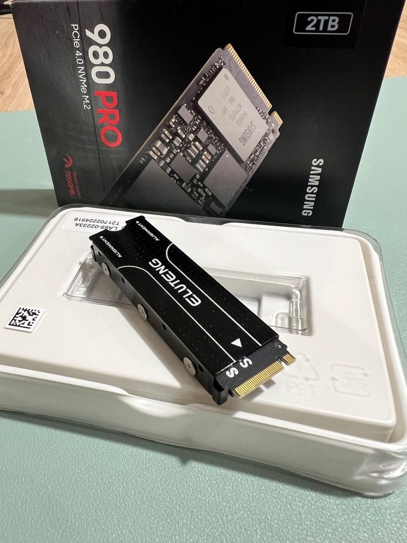 Samsung 980 PRO SSD 2TB NVMe M.2 PCIe 4.0 + Disip.