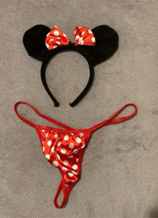 Disfraz lunares rojo y negro