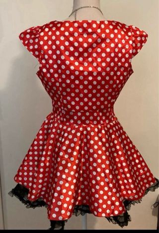 Disfraz lunares rojo y negro