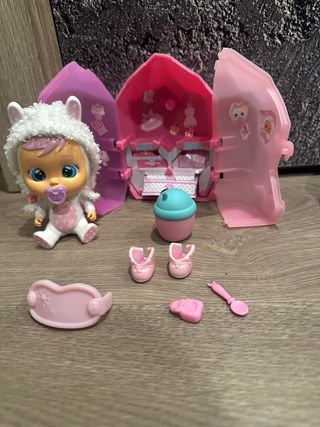 Bebés Llorones con casita los 4 por 25€