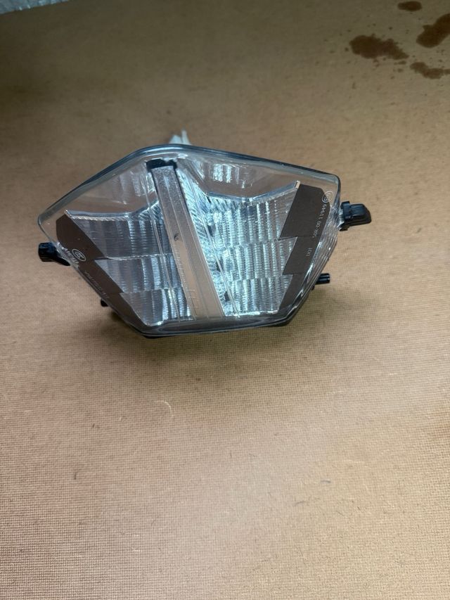 Piloto trasero KTM Duke 390  Original