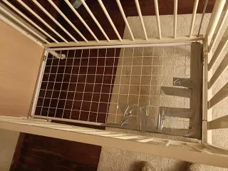 Cuna de madera blanca