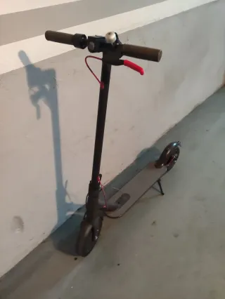 Patinete Eléctrico Negro