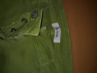 Pantalón pitillo verde