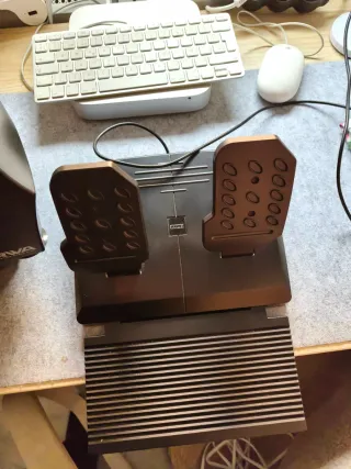 Volante Hori RWA como nuevo