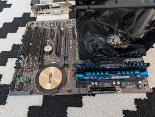 Placa Base ASUS Z97-C y Tarjeta Gráfica DUALX