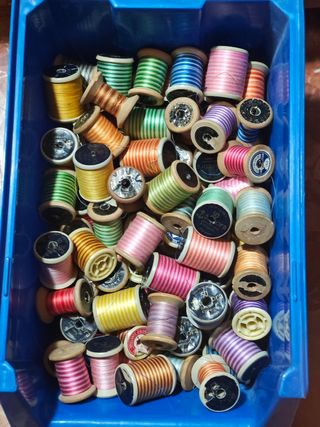 Hilos de bordar bicolor del 50