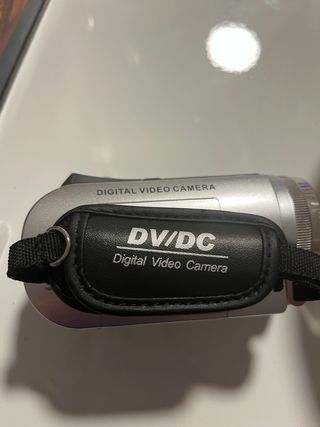 Cámara de vídeo digital DV/DC Plata