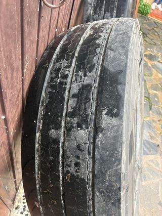 Neumático Camión Dirección Hankook