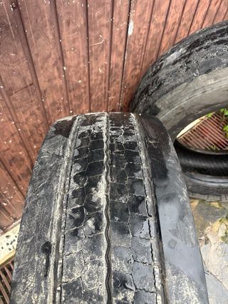 Neumático Camión Dirección Hankook