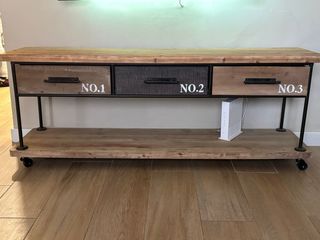 Mueble TV estilo industrial madera y metal