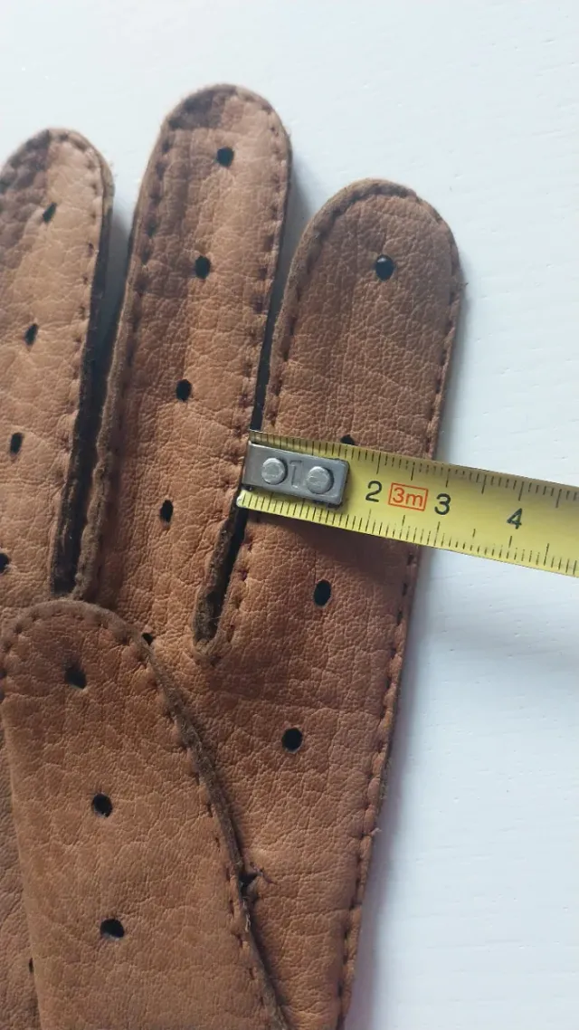 Guantes de piel y crochet marrones