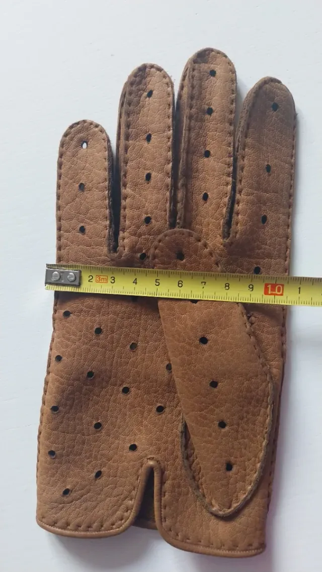 Guantes de piel y crochet marrones