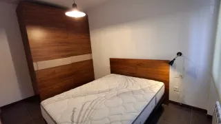 Somier tapizado 150x190cm semi nuevo