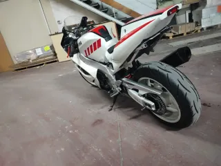 Yamaha YZF 1000 Circuito Thunderace vendo o cambio