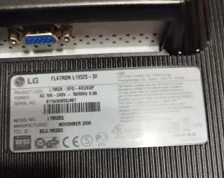 Monitor LG Flatron Plata