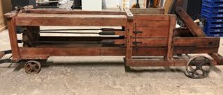 Empacadora agrícola manual antigua