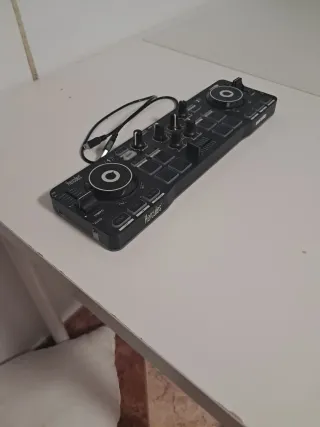 Hercules DJ Control Starlight Mesa Mezclas